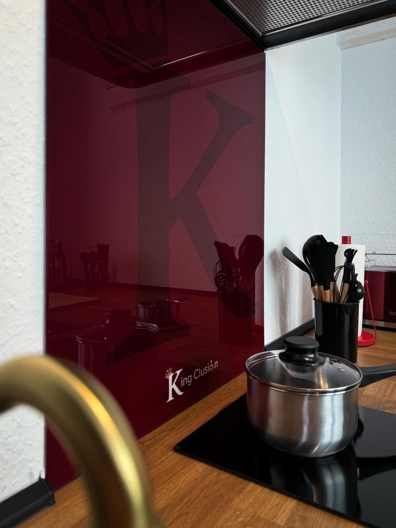 King Clusion Apartment