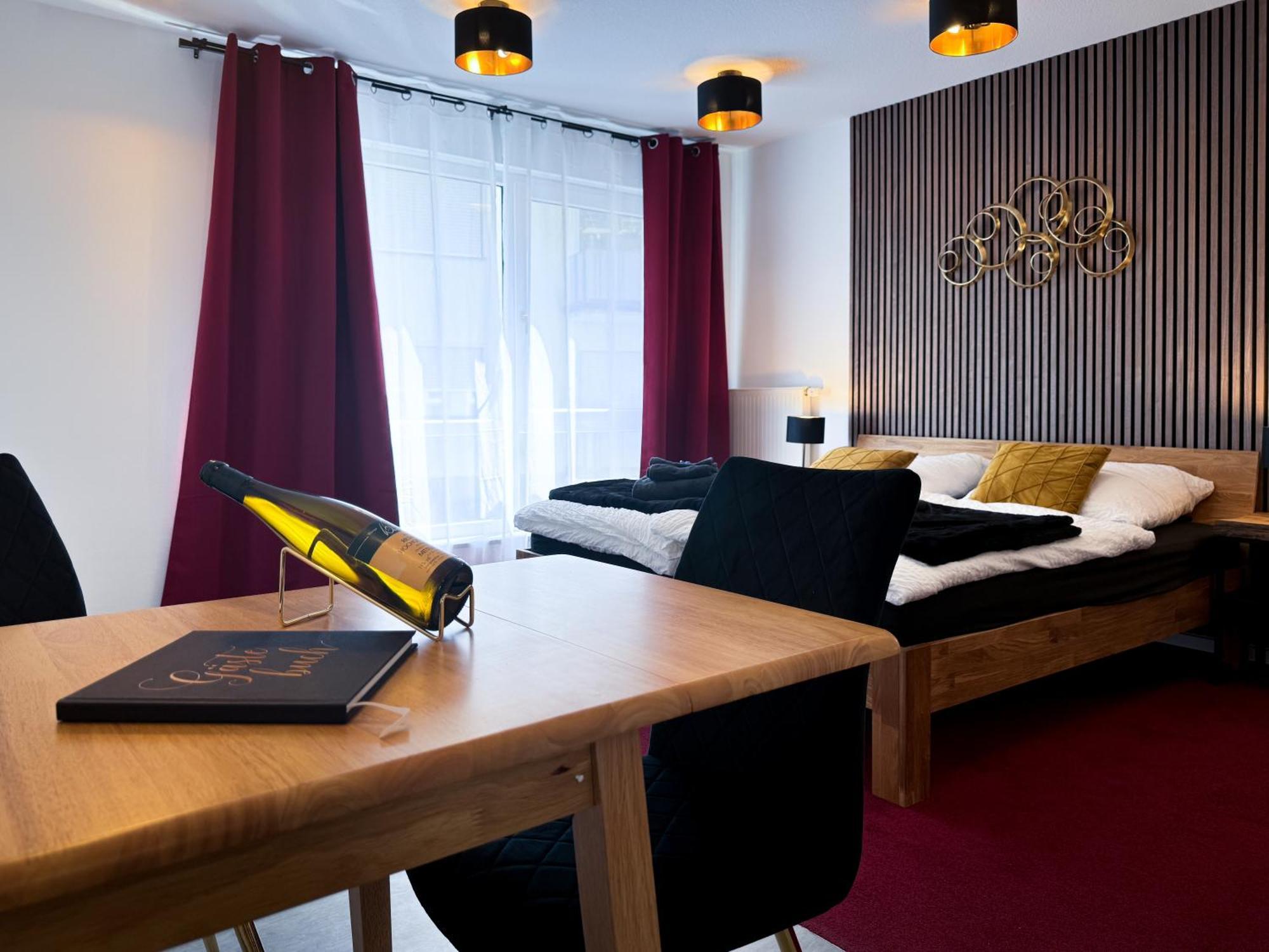 King Clusion Apartment
